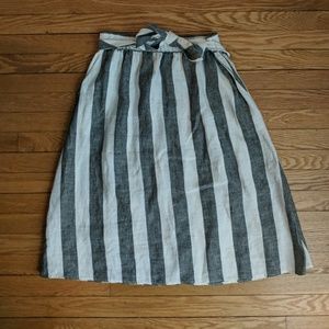 Linen Skirt with Pockets